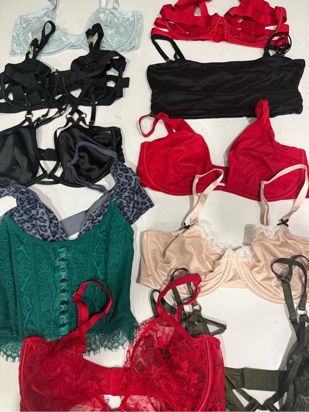 34 DD Victoria secret  bundle 11 pc  Women’s Lingerie Set - Red, Black